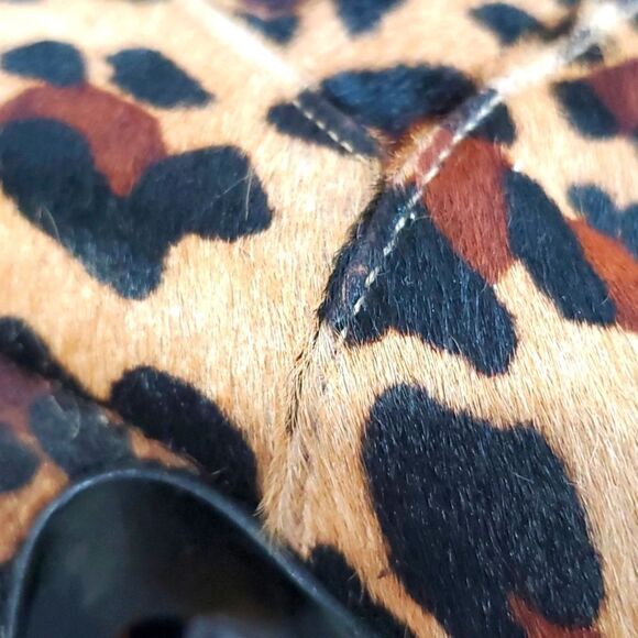 Stunning Anne Klein Calf Hair Leopard print Boots, size 8, pristine - Picture 14 of 15